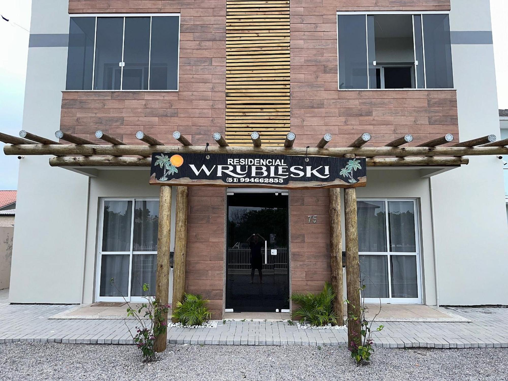 Residencial Wrubleski Sc Pinheira Exterior photo